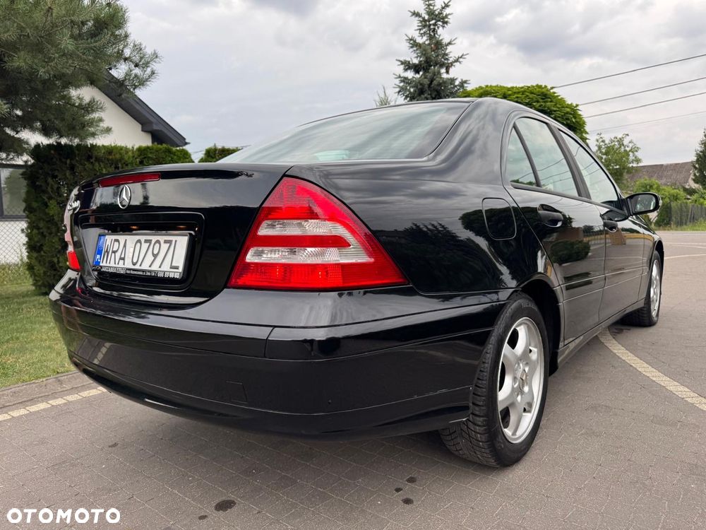 Mercedes-Benz Klasa C 200 T CDI Classic - 34