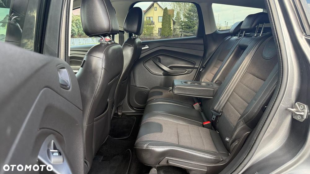 Ford Kuga 2.0 TDCi 4x4 Titanium - 25