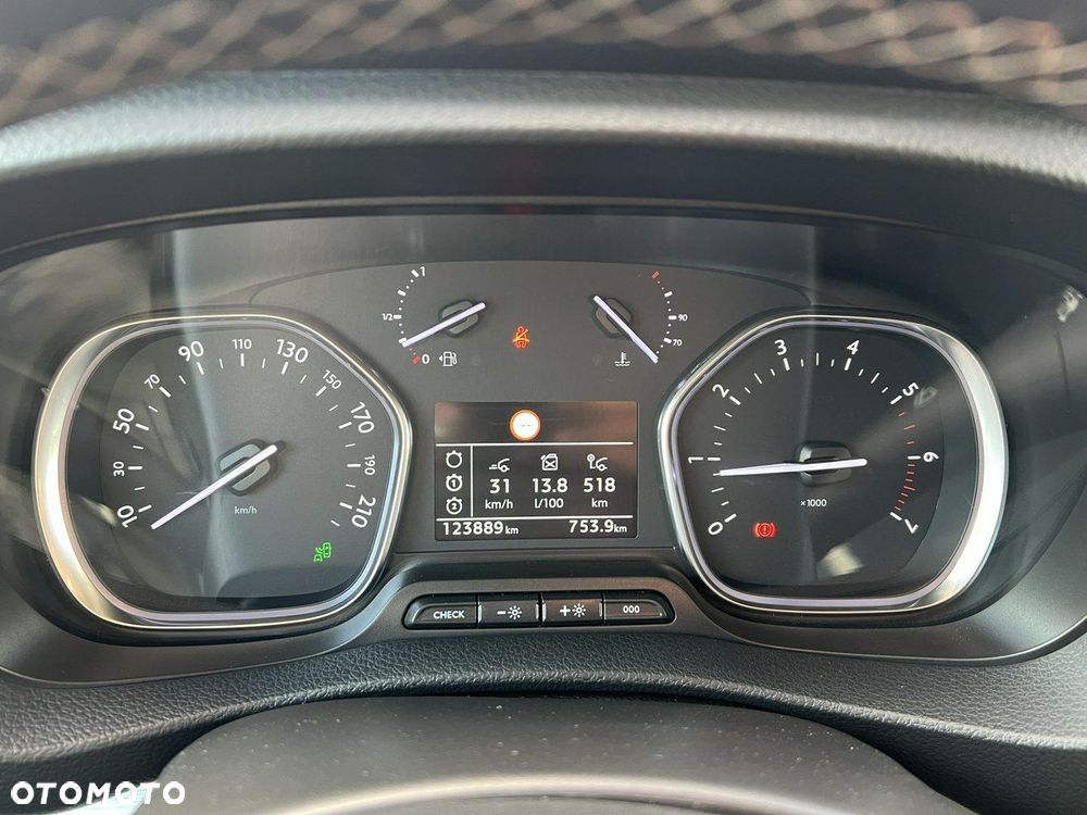 Peugeot Traveller 2.0 BlueHDi Long Business Vip - 27