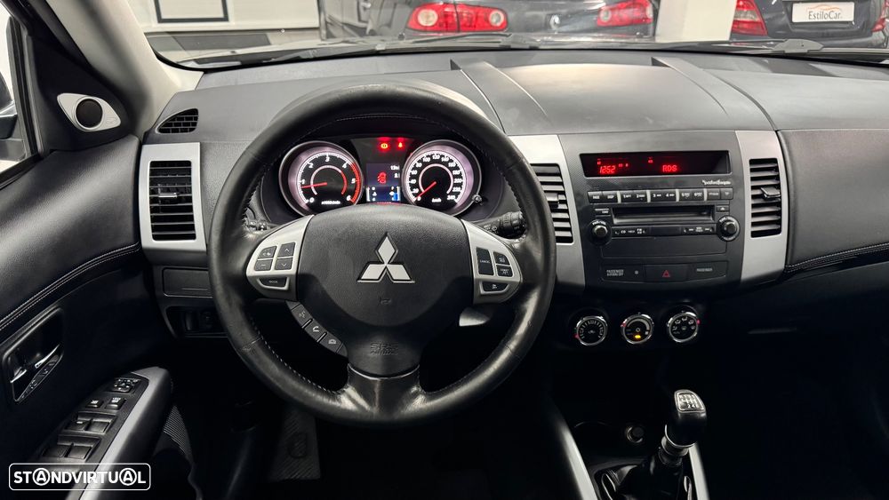 Mitsubishi Outlander 2.2 DI-D Instyle 4WD - 21