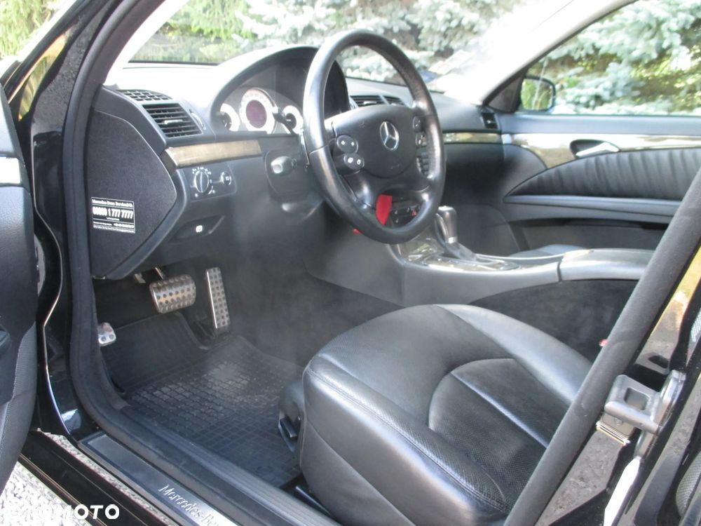 Mercedes-Benz Klasa E 320 CDI Avantgarde DPF Sport Edition AMG - 22