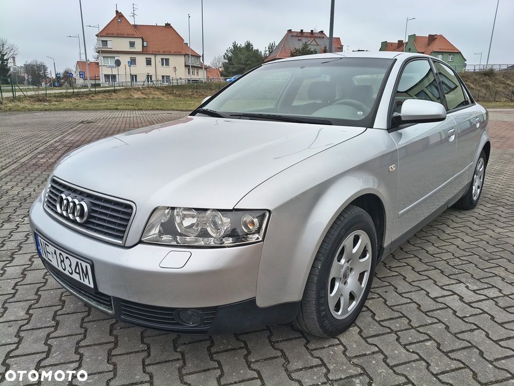 Audi A4 Limousine - 11