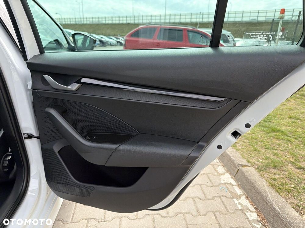 Skoda Octavia 1.5 TSI mHEV Sportline DSG - 20