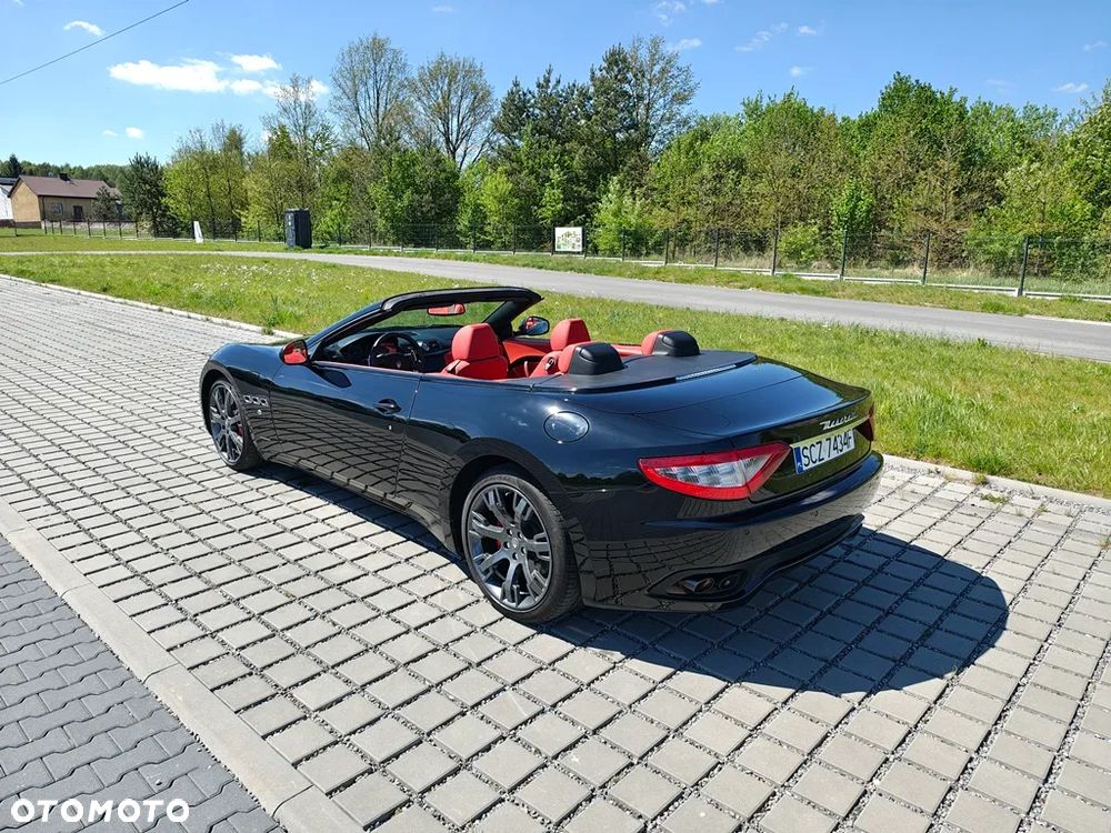 Maserati GranCabrio Sport - 3