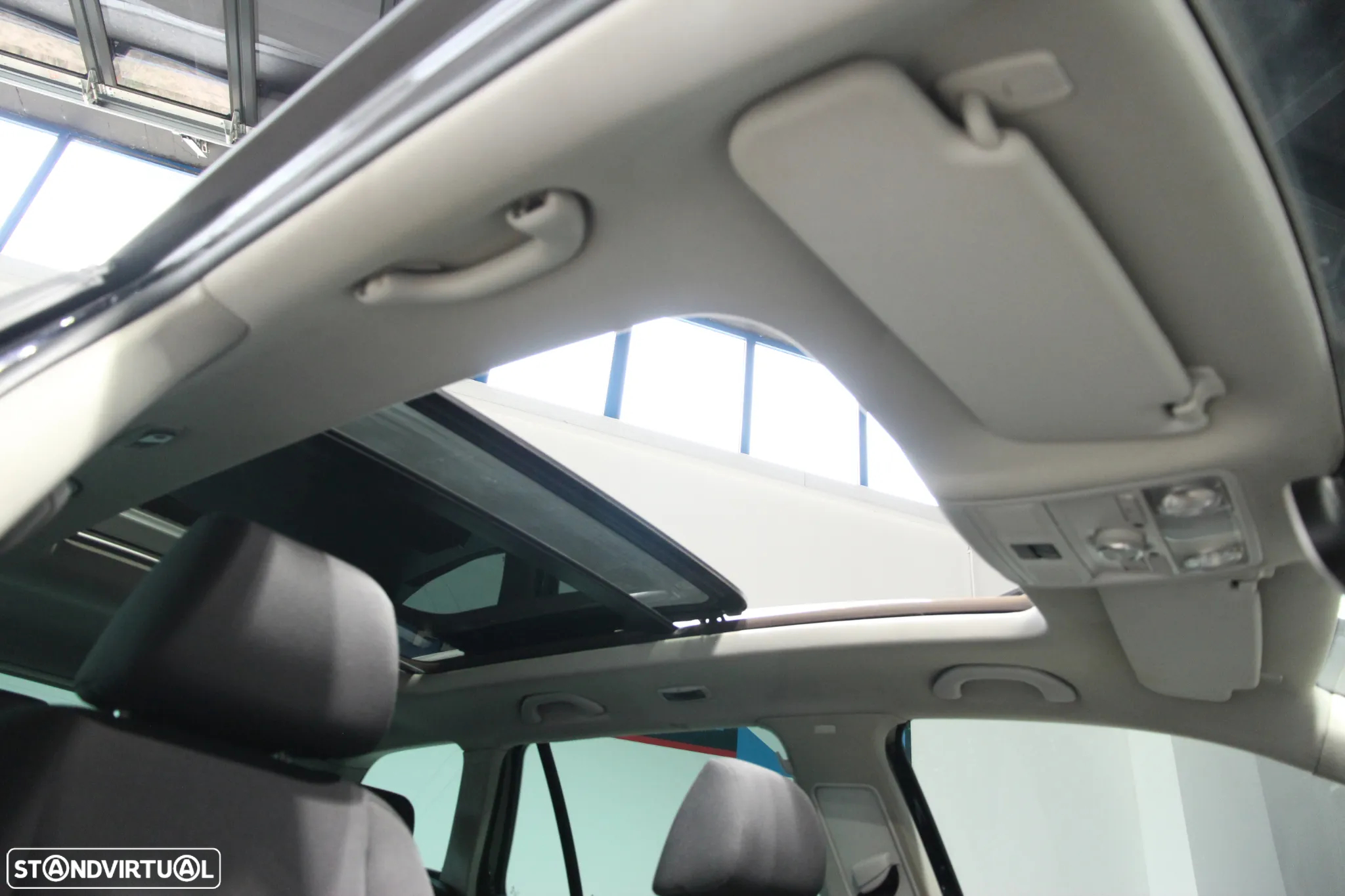 VW Golf Variant 1.6 TDi Highline DSG - 9