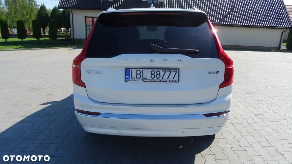 Volvo XC 90 - 9
