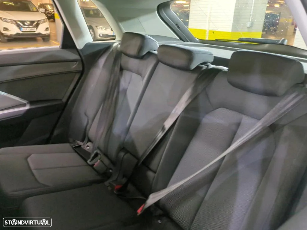 Audi Q3 35 TFSI S tronic - 12