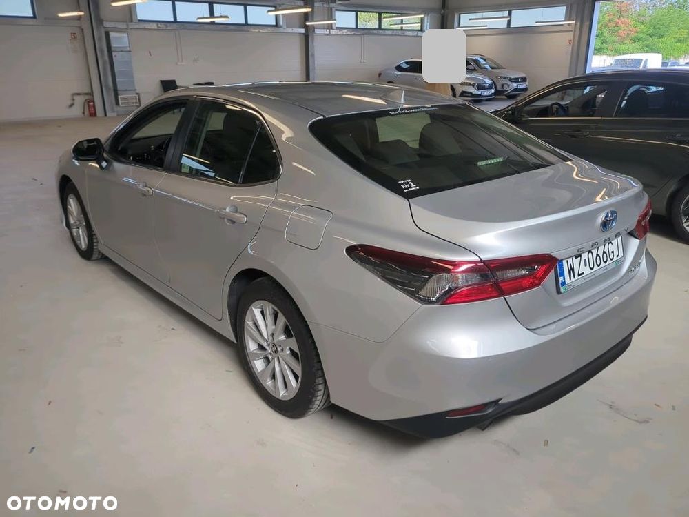 Toyota Camry - 3