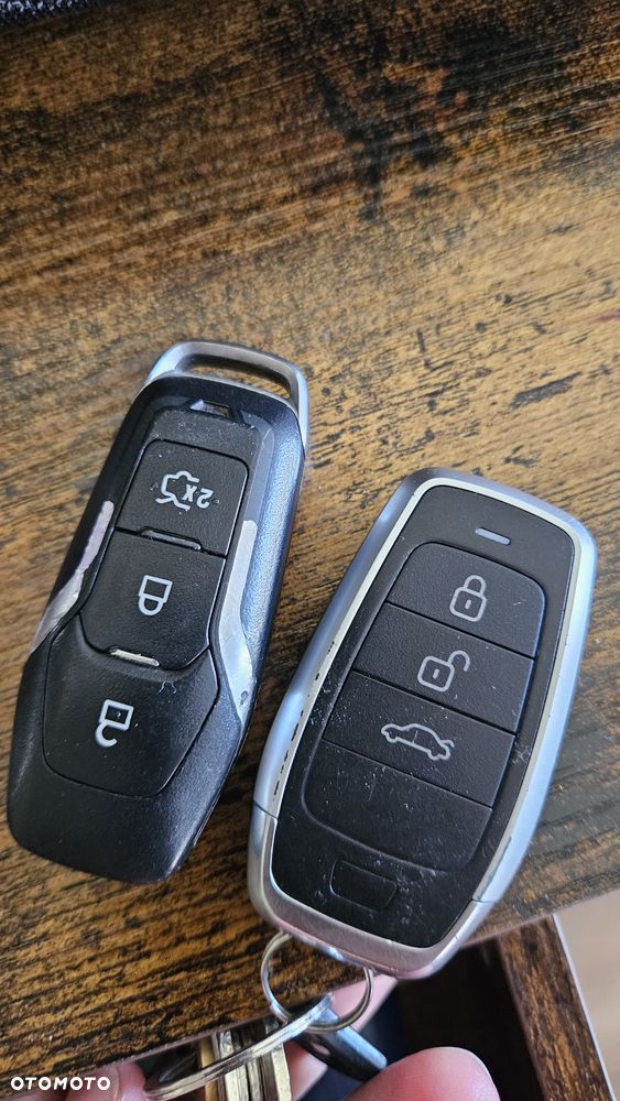 Ford Mondeo 2.0 TDCi Titanium PowerShift - 19