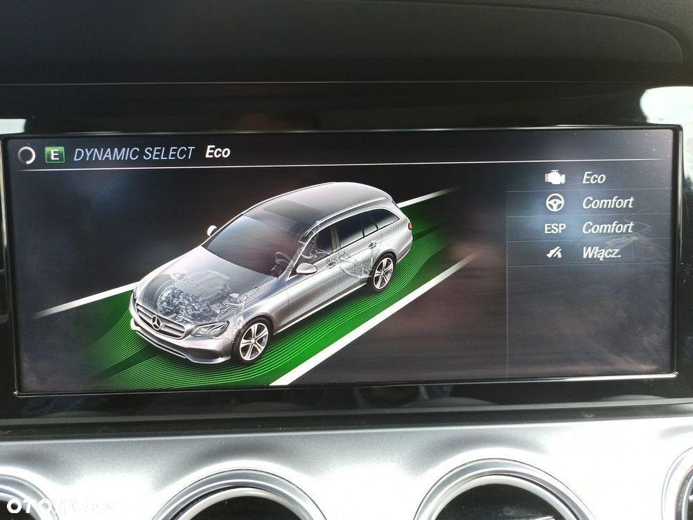 Mercedes-Benz Klasa E - 22