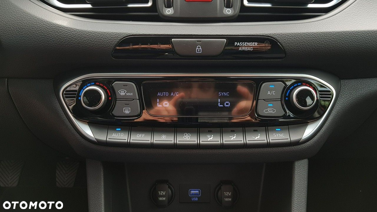 Hyundai i30 1.0 T-GDI Smart - 25