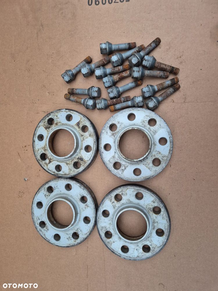 Dystans Dystanse + szpilki komplet 4szt. H&R 4034650 20mm 4x108 - 1