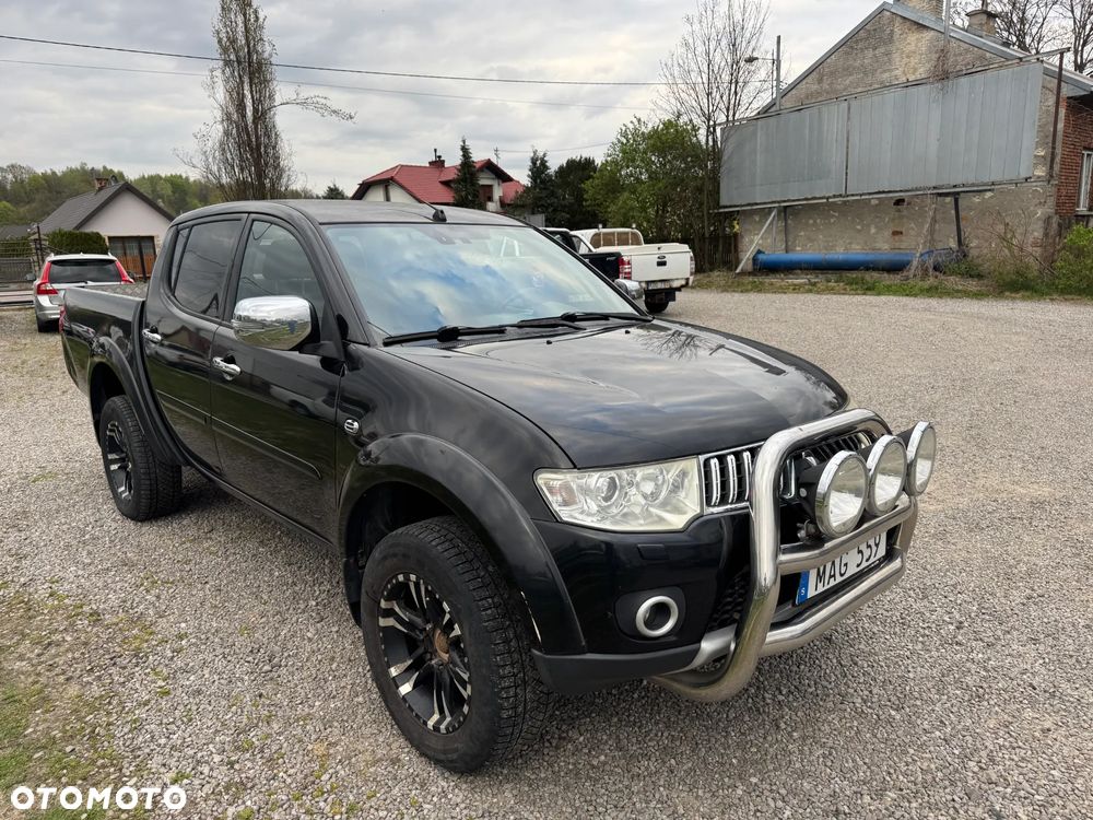Toyota Hilux - 4