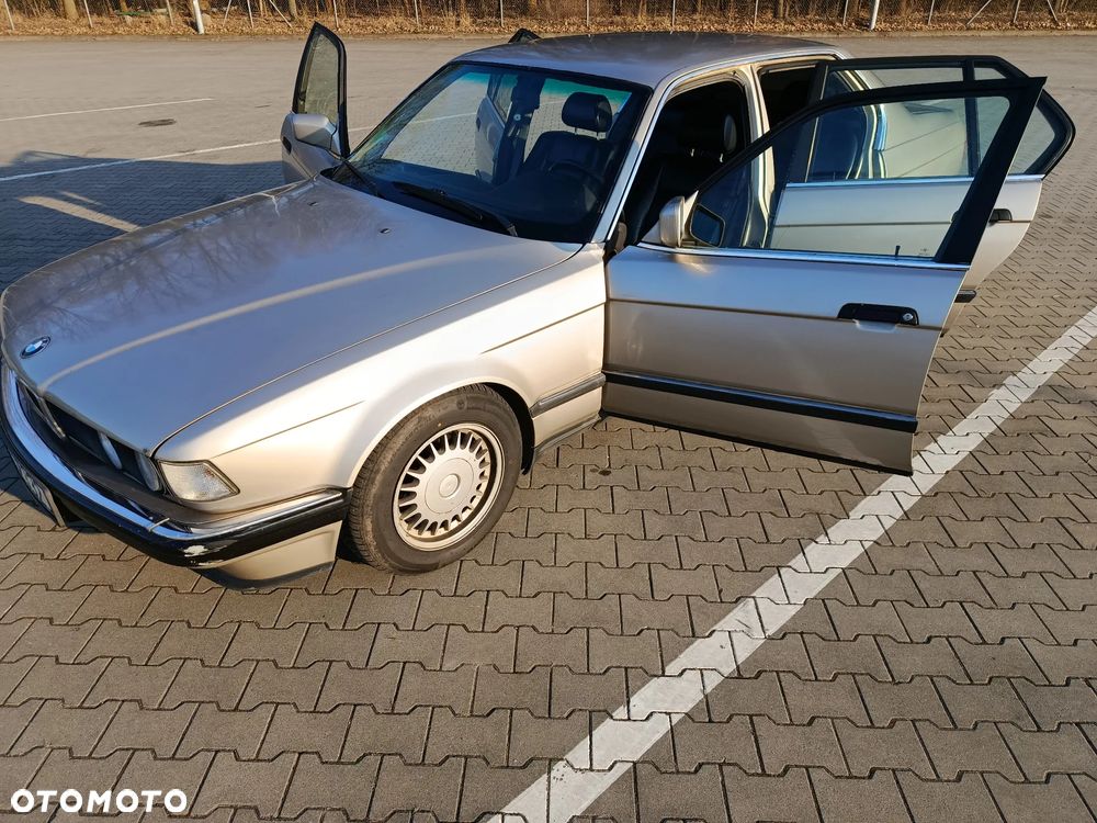 BMW Seria 7 - 17