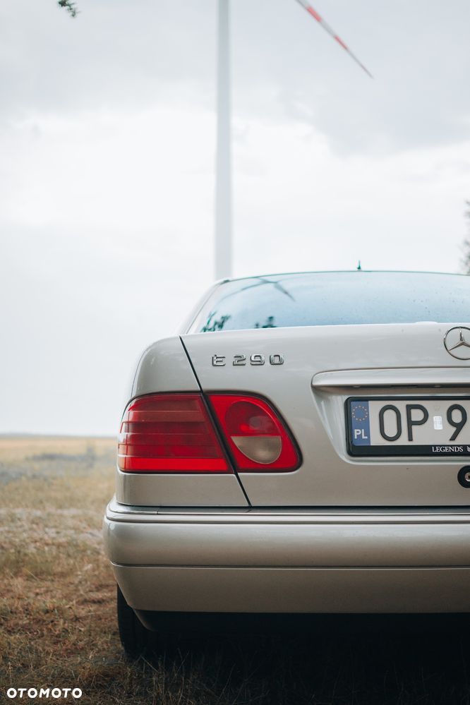 Mercedes-Benz Klasa E - 11