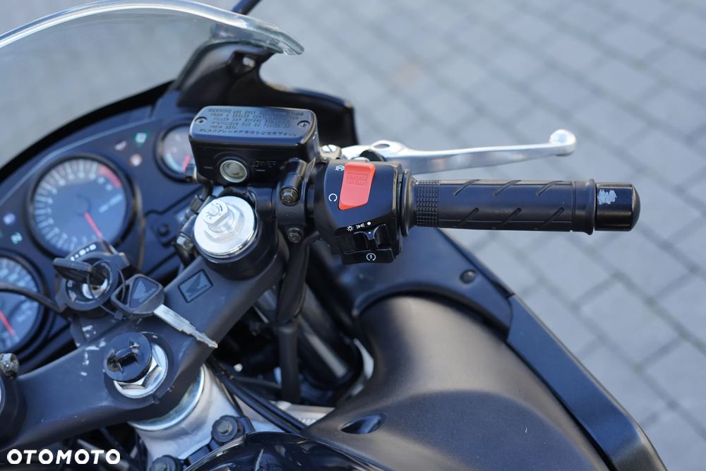 Honda CBR - 16