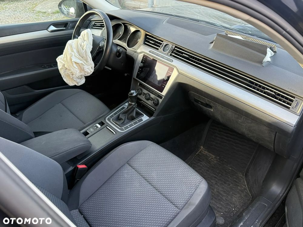 Volkswagen Passat 2.0 TDI BMT Comfortline - 8