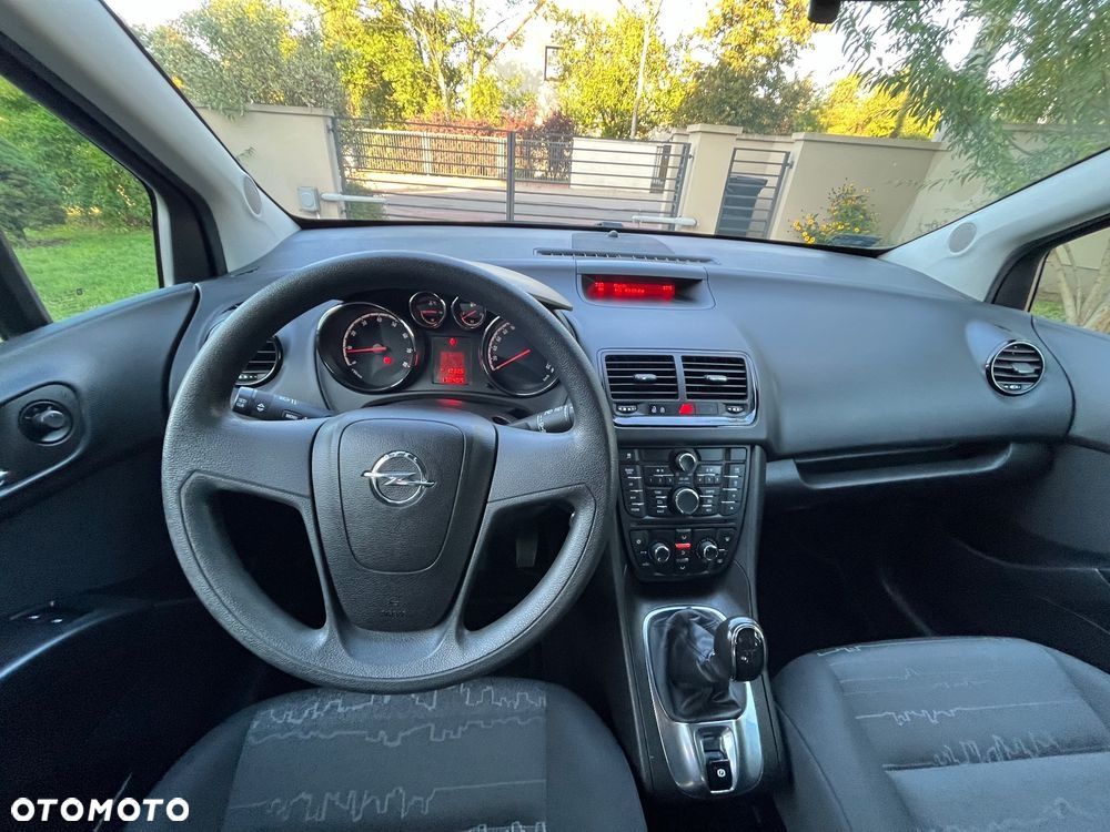 Opel Meriva - 26