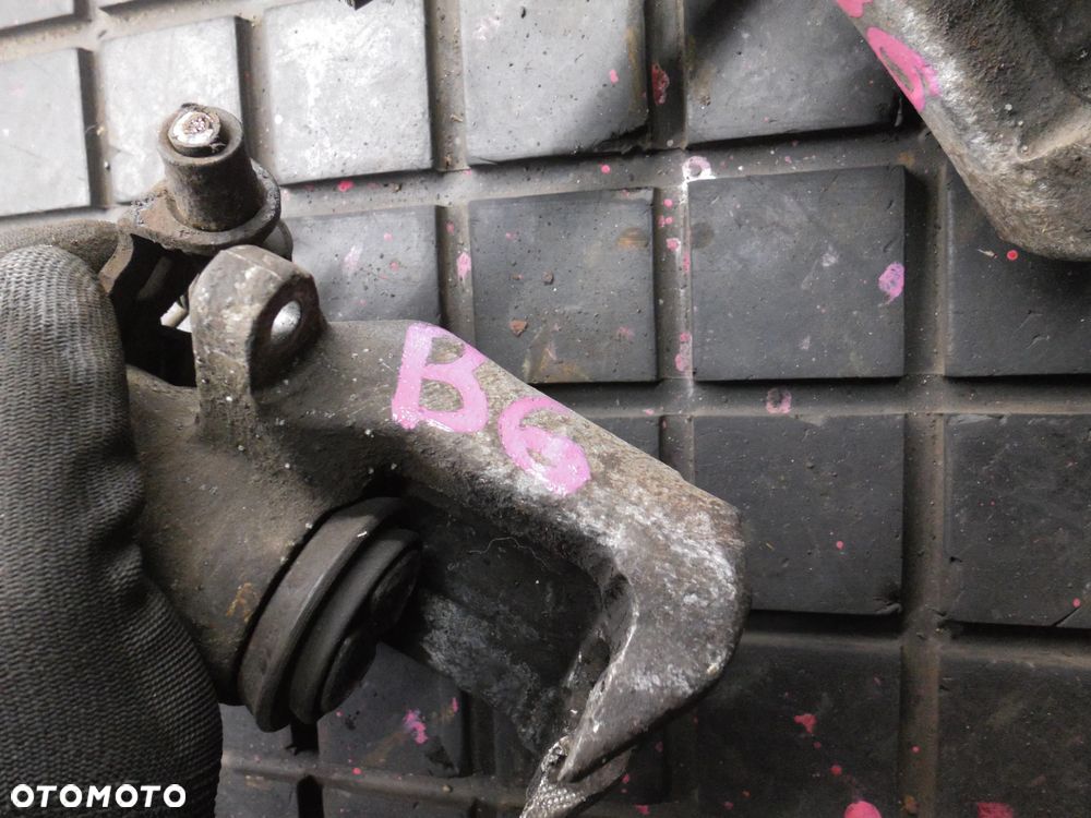 AUDI A4 B6 ZACISK HAMULCOWY TYLNY PRAWY TYŁ ORYGINAŁ - 3