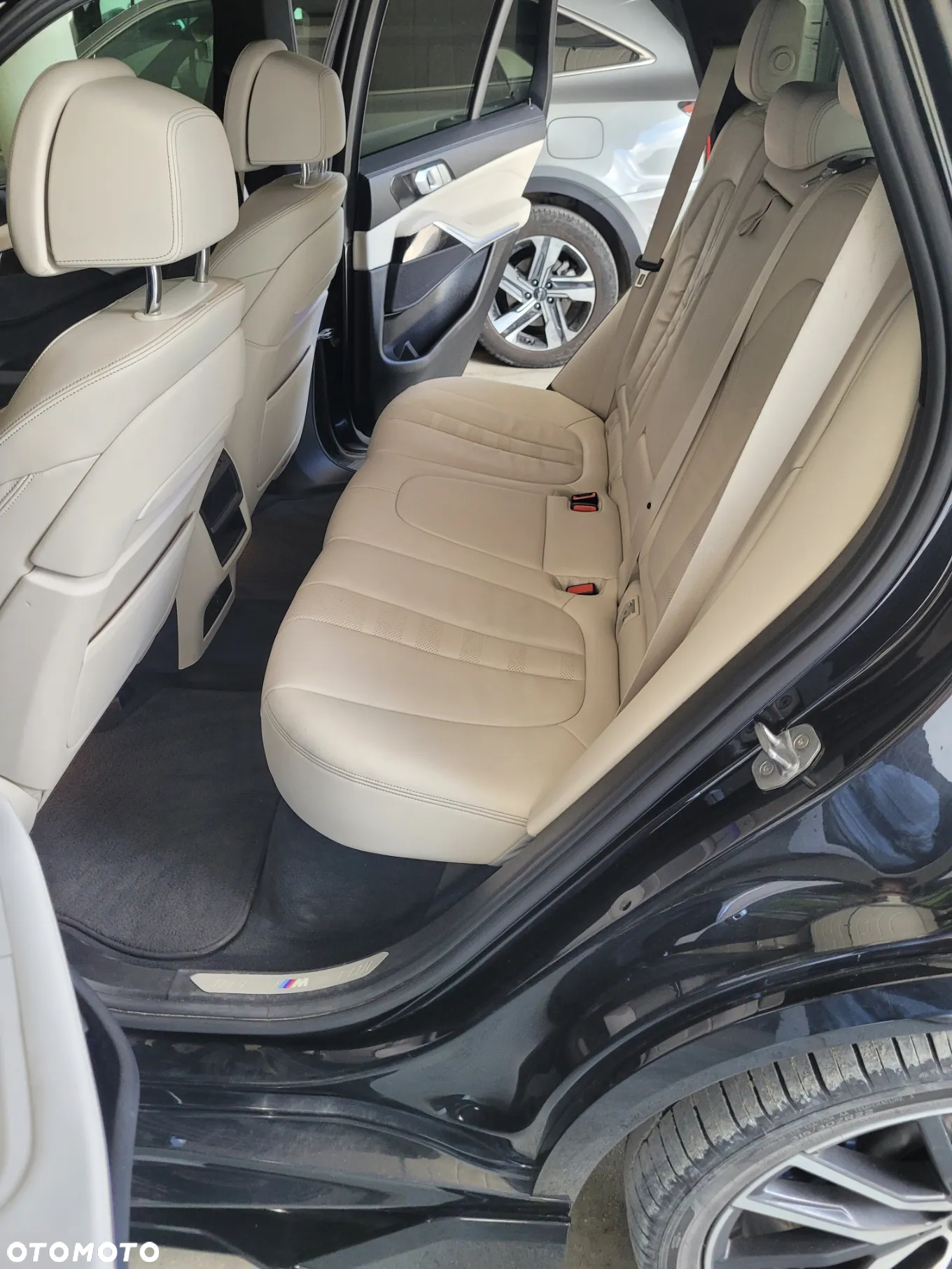 BMW X5 M M50d - 9