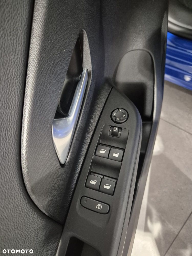 Opel Corsa 1.2 T GS S&S - 17