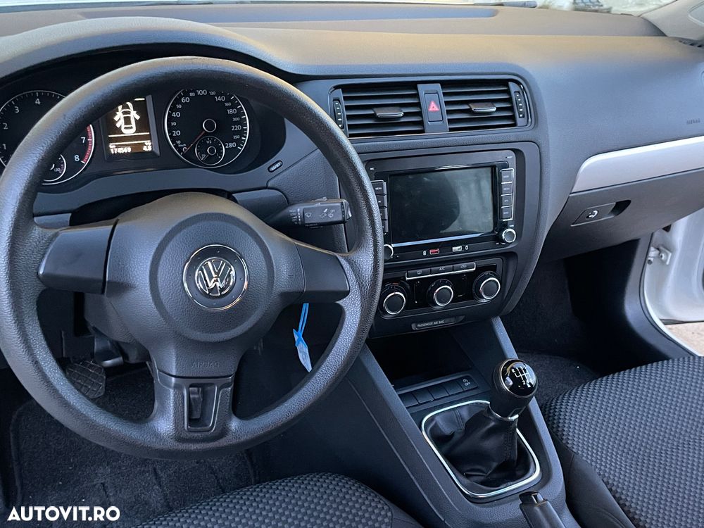 Volkswagen Jetta 1.2 TSI BlueMotion Technology Comfortline - 5