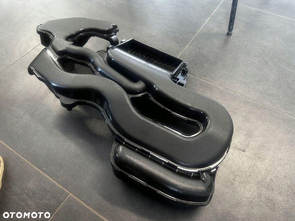 Obudowa filtra powietrza rezonator yaris III lift 1.0 1KR 17720-0Q020 - 3