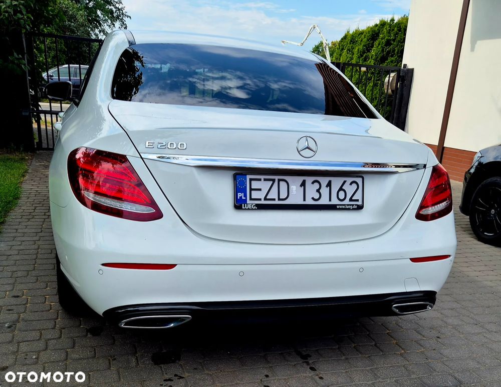 Mercedes-Benz Klasa E - 19