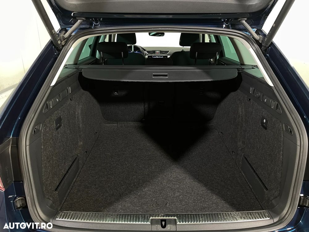 Skoda Superb 2.0 TDI DSG Ambition - 14