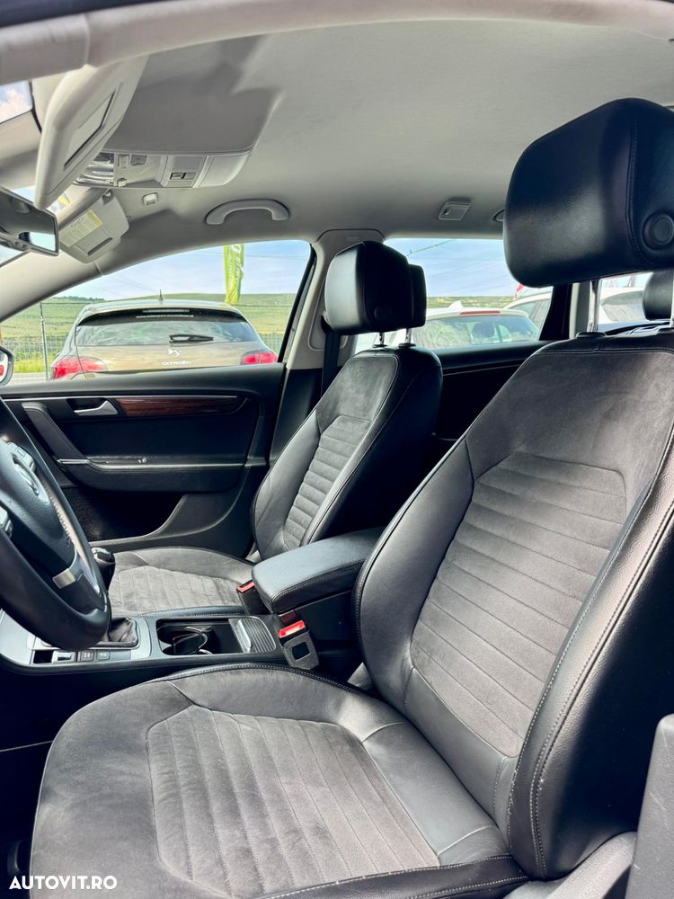 Volkswagen Passat 2.0 TDI Highline - 9