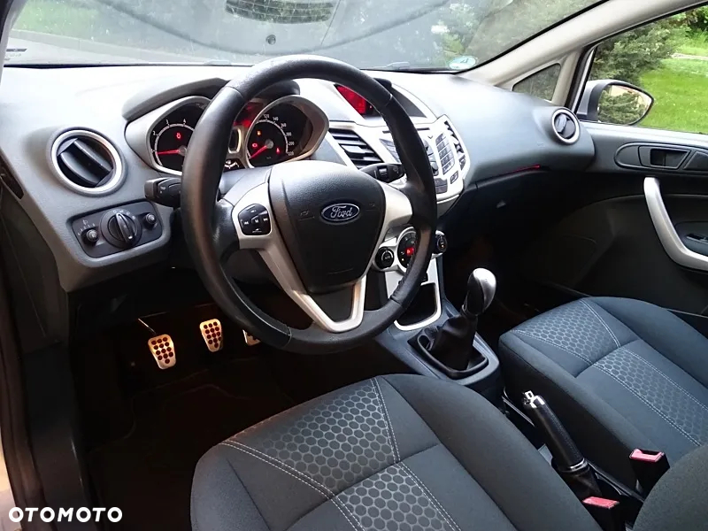 Ford Fiesta 1.25 Titanium X - 14