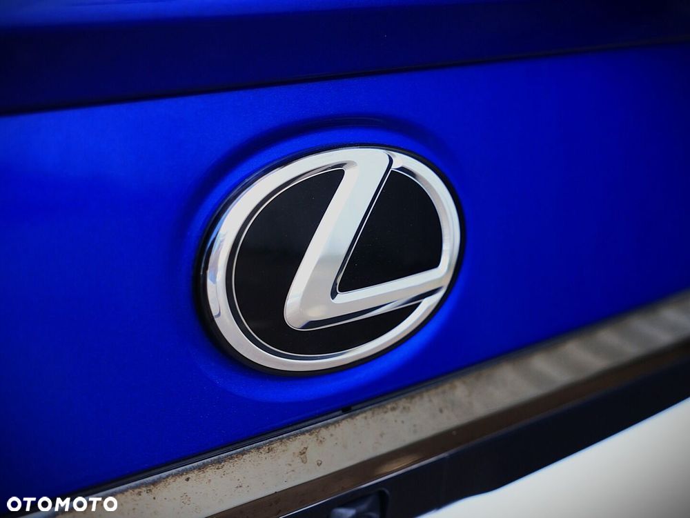 Lexus ES 300h F Sport Design - 15