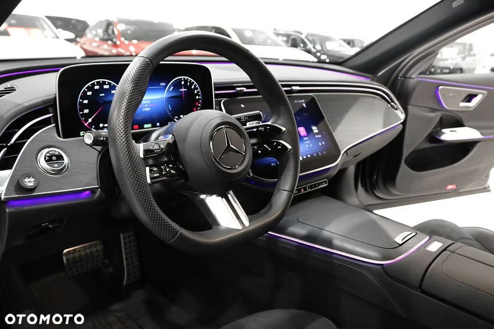 Mercedes-Benz Klasa E 220 d 4Matic 9G-TRONIC Edition AMG Line - 12