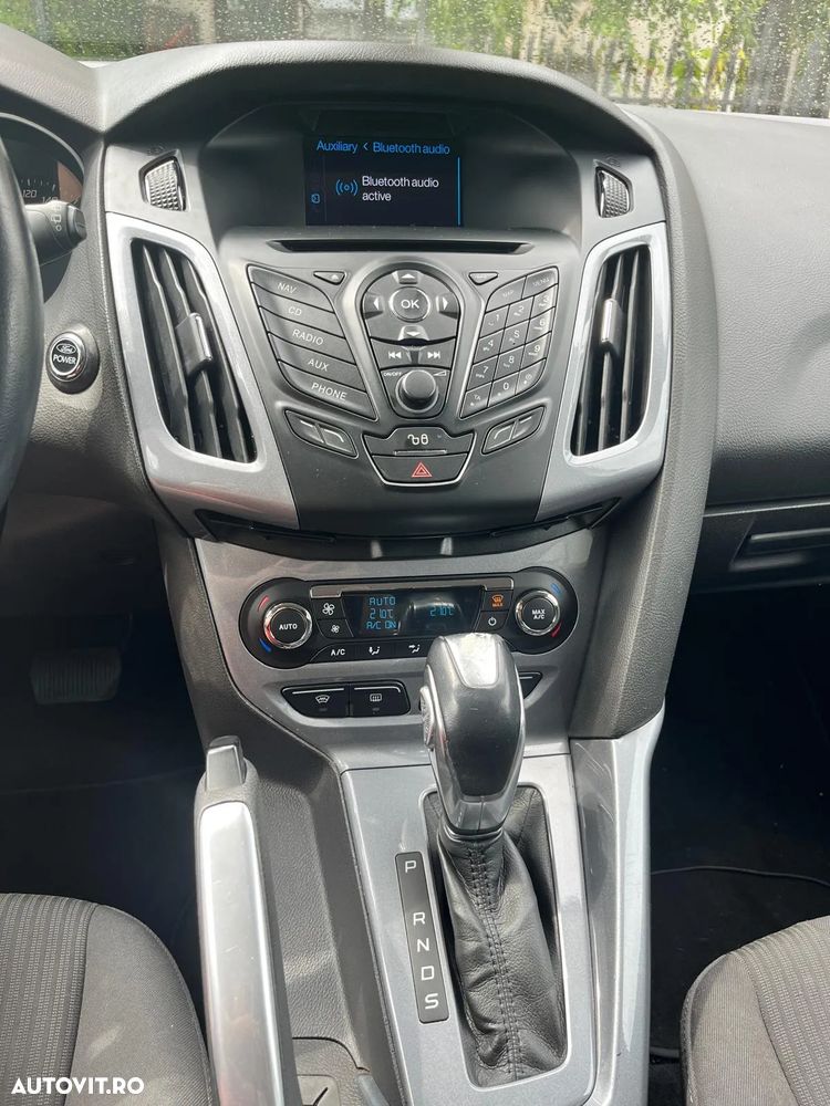 Ford Focus 2.0 TDCI DPF Powershift Titanium - 40