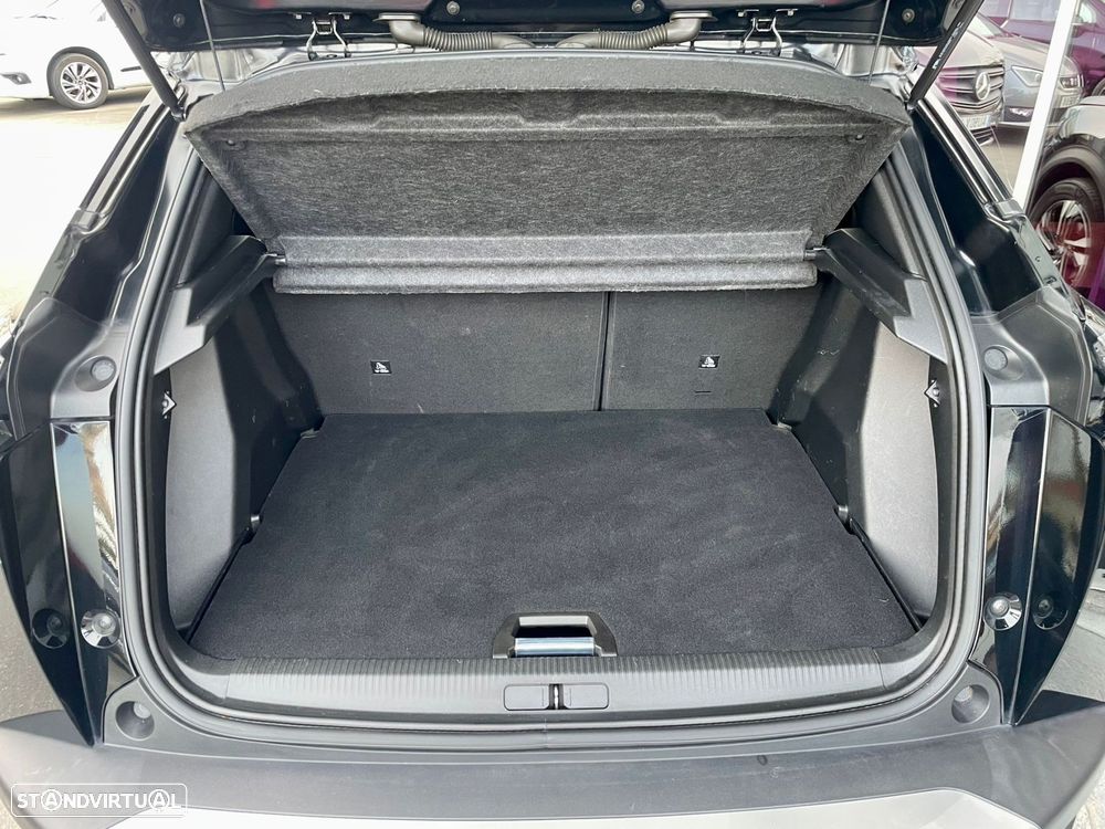 Peugeot 2008 1.2 PureTech Allure Pack - 11