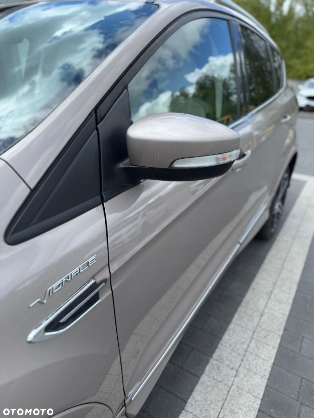 Ford Kuga - 11