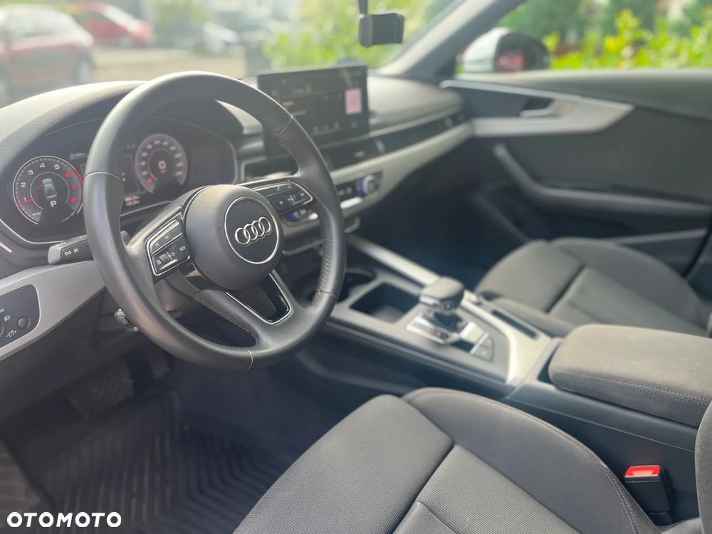 Audi A4 35 TFSI S tronic - 16