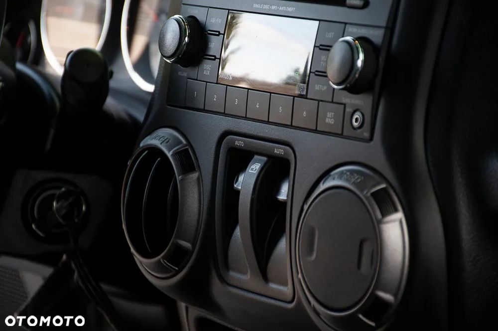 Jeep Wrangler - 17
