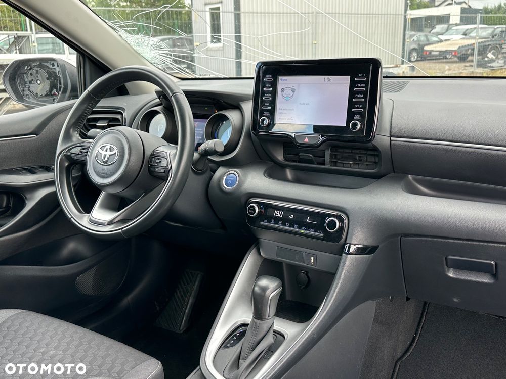 Toyota Yaris - 24