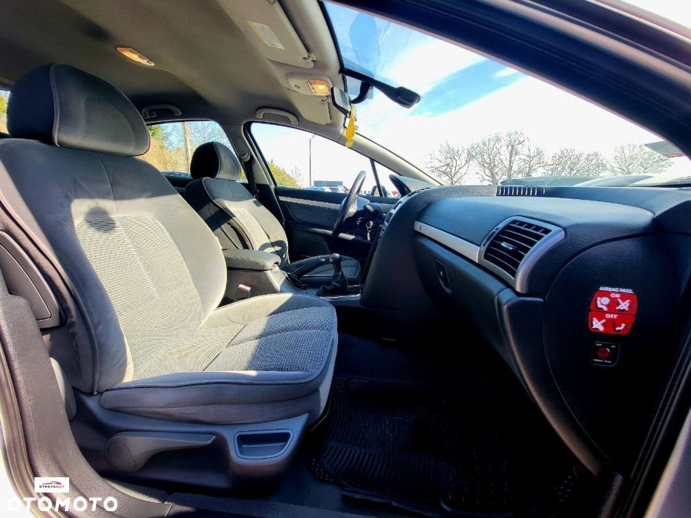 Peugeot 407 - 17