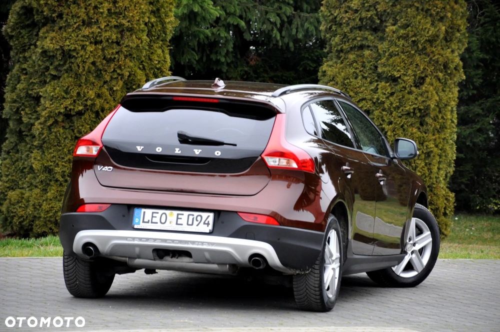 Volvo V40 Cross Country T3 Momentum - 15