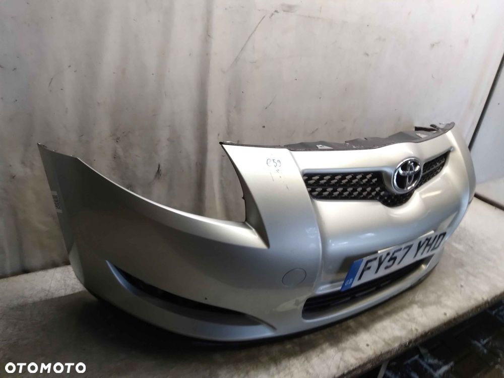 ^ ZDERZAK PRZÓD PRZEDNI DO TOYOTA AURIS I 1C0 SREBRNY HALOGENY - 4