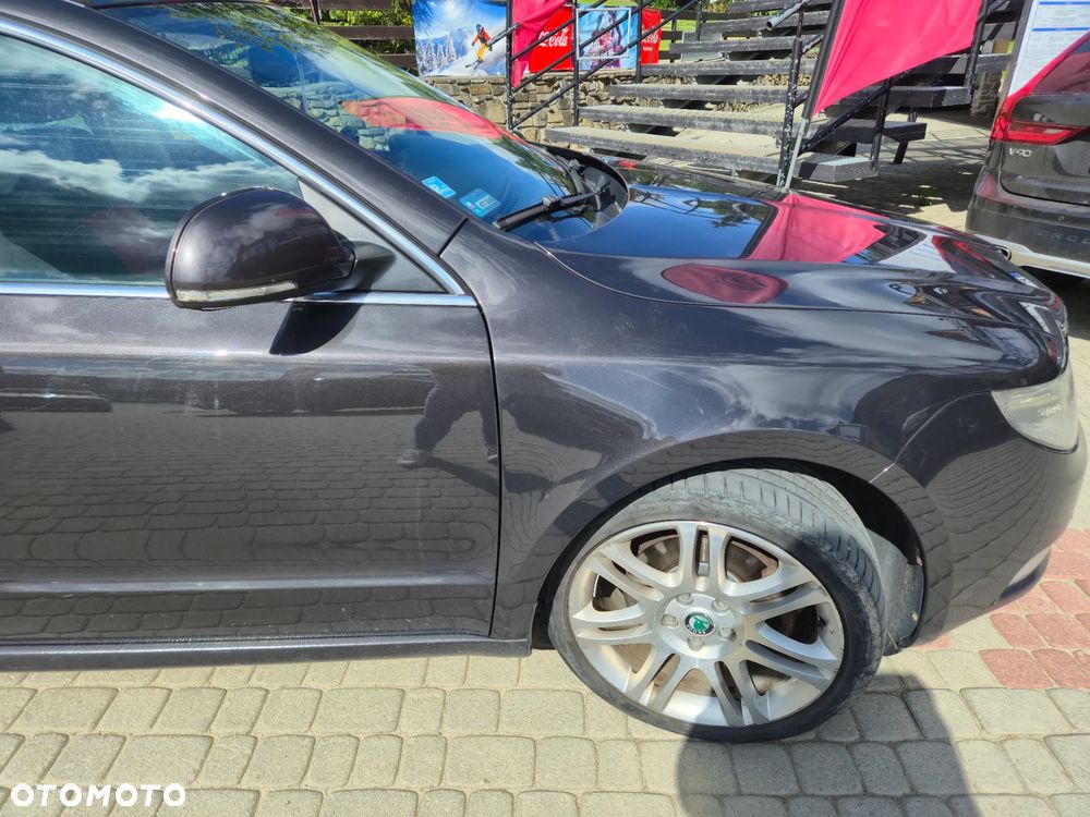 Skoda Superb 2.0 TDI Ambition DSG - 21