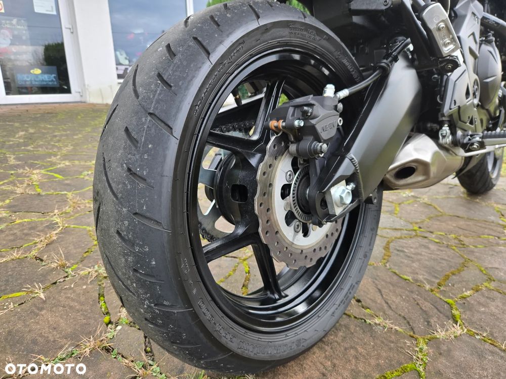 Kawasaki Versys 650 - 20
