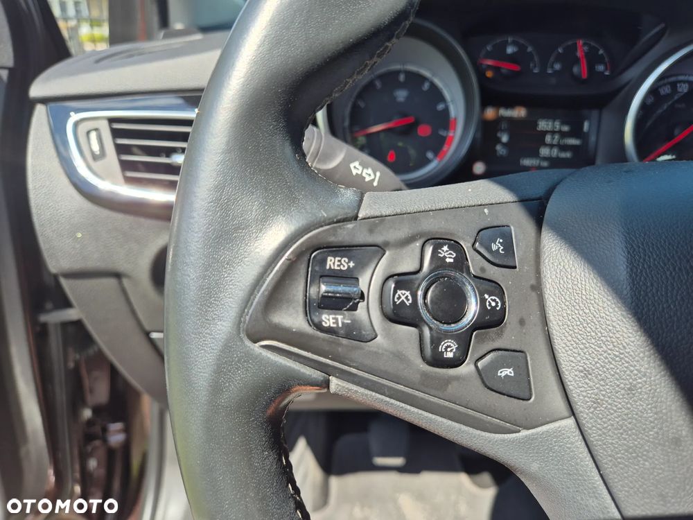 Opel Astra 1.4 Turbo Sports Tourer 120 Jahre - 24