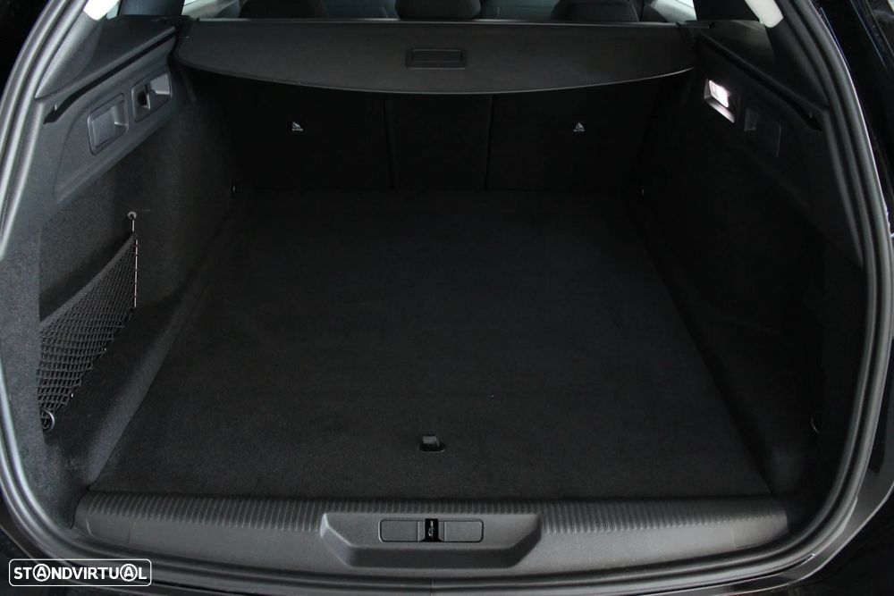 Peugeot 308 SW 1.5 BlueHDi Style EAT8 - 26