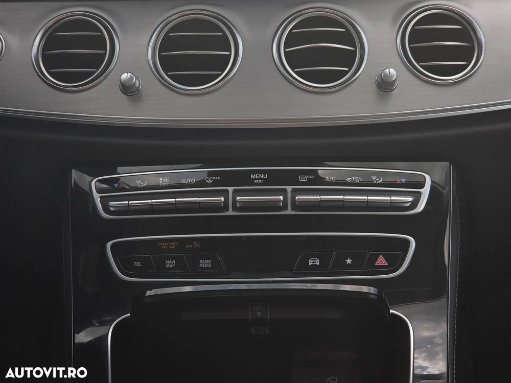 Mercedes-Benz E - 22