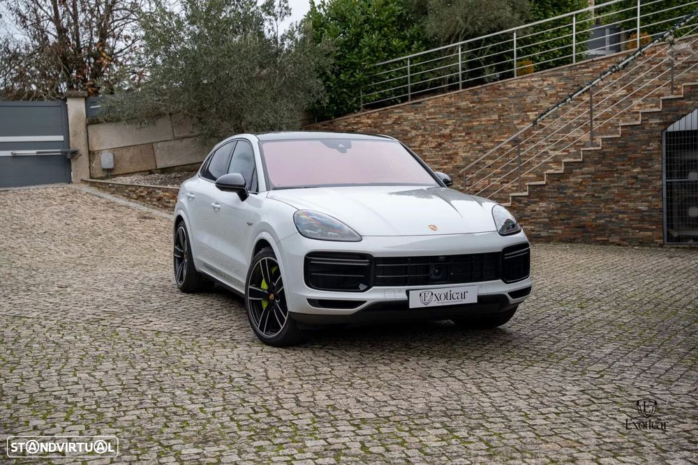 Porsche Cayenne Coupé Turbo S E-Hybrid - 24