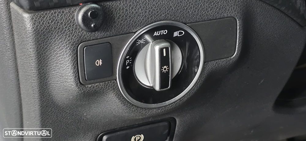 Mercedes-Benz A 200 CDI 7G-DCT AMG Line - 27