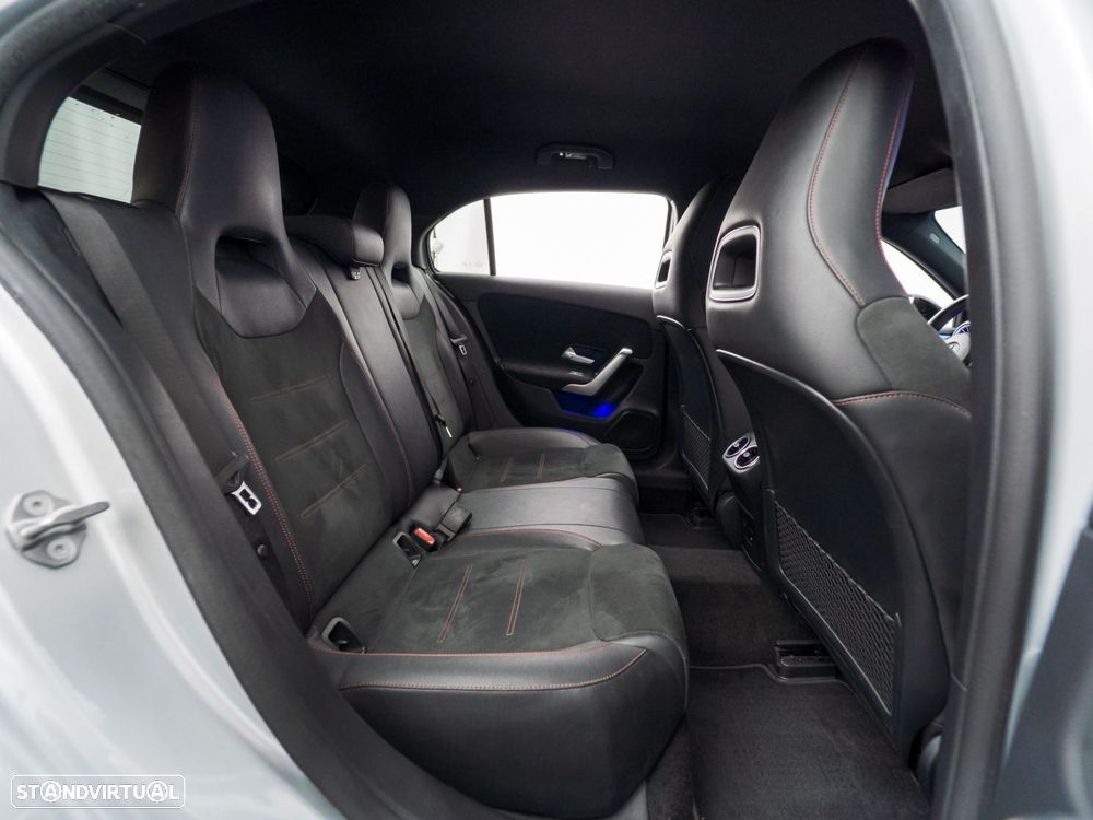 Mercedes-Benz A 250 e AMG Line - 34